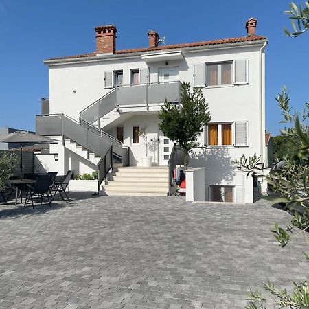 Valkane Beach Apartments Πούλα Εξωτερικό φωτογραφία