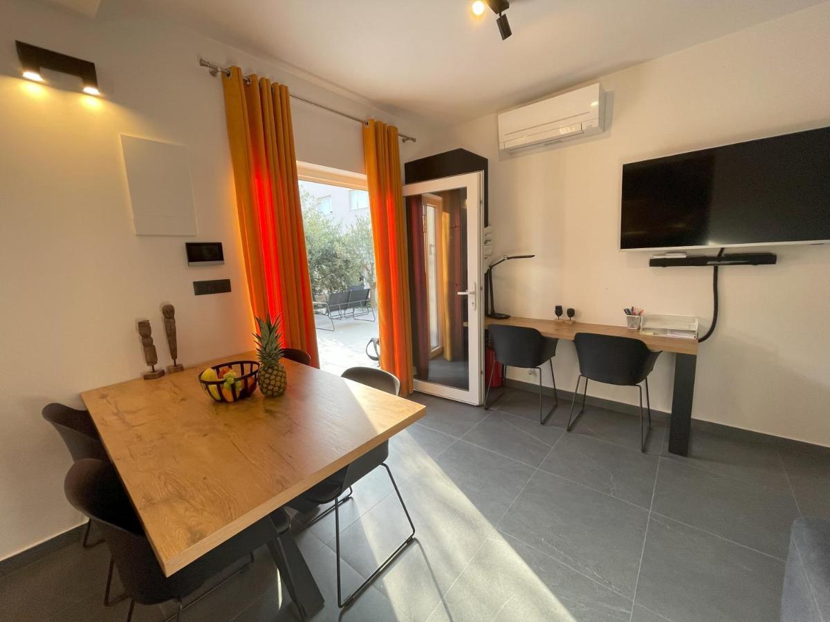 Valkane Beach Apartments Πούλα Εξωτερικό φωτογραφία