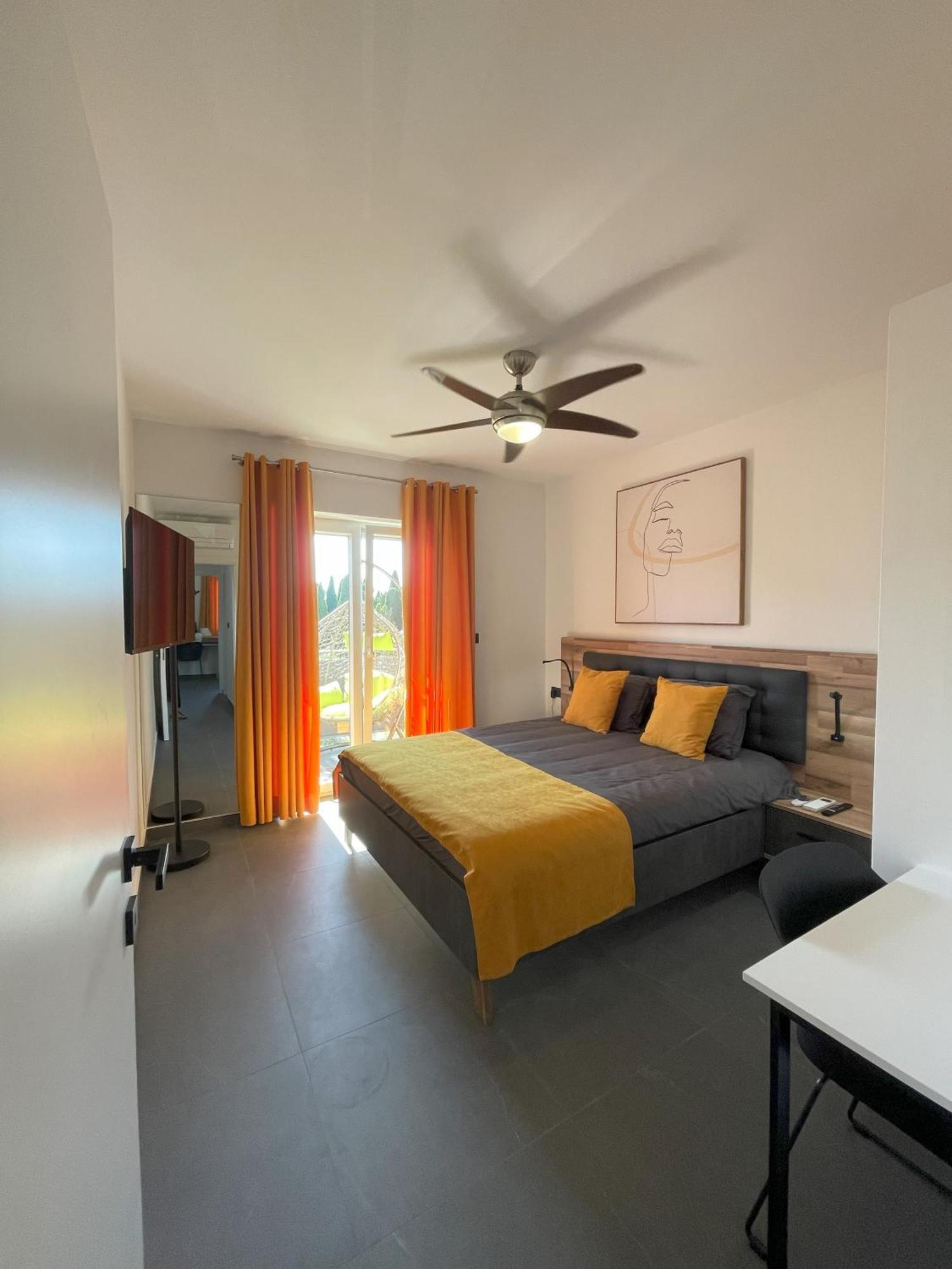 Valkane Beach Apartments Πούλα Εξωτερικό φωτογραφία