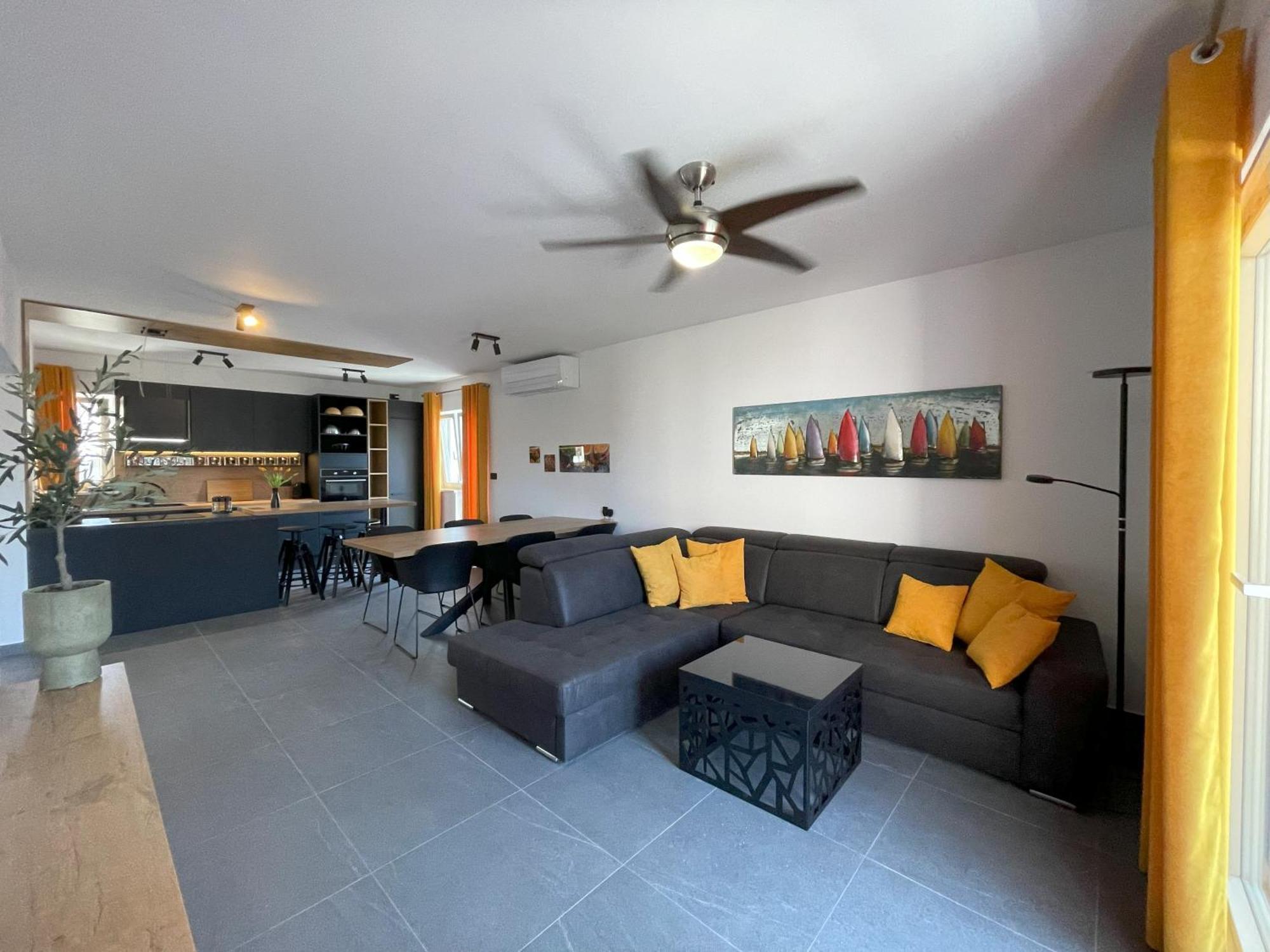 Valkane Beach Apartments Πούλα Εξωτερικό φωτογραφία