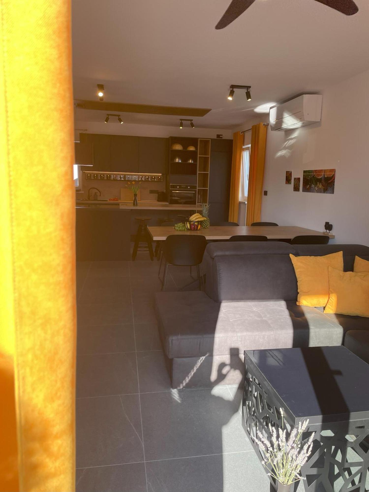 Valkane Beach Apartments Πούλα Εξωτερικό φωτογραφία